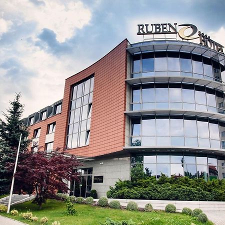 Ruben Hotel Zielona Gora Eksteriør bilde