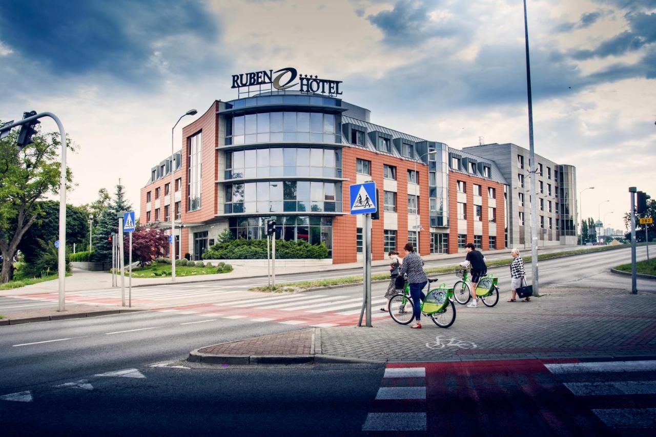 Ruben Hotel Zielona Gora Eksteriør bilde