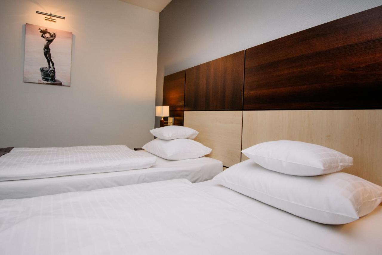 Ruben Hotel Zielona Gora Eksteriør bilde
