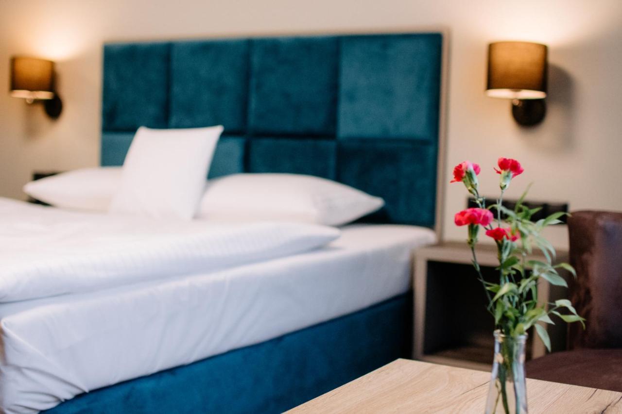 Ruben Hotel Zielona Gora Eksteriør bilde