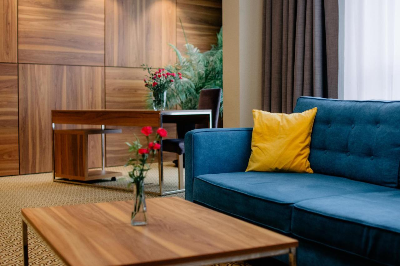 Ruben Hotel Zielona Gora Eksteriør bilde
