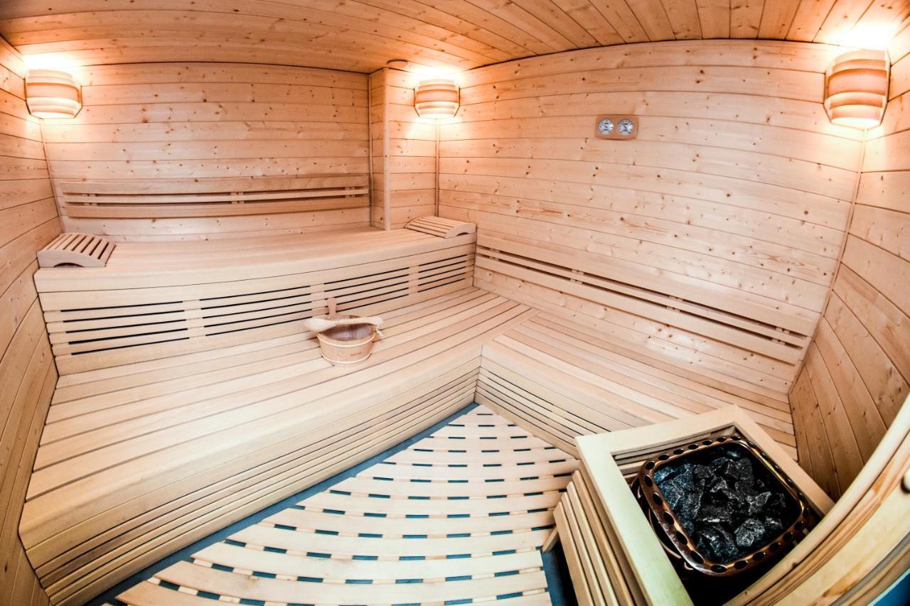 Ruben Hotel Zielona Gora Eksteriør bilde